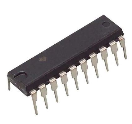 Pedazo del microprocesador 4 del circuito integrado del almacenador intermediario de SN74HC244N por el elemento 3-State 20-PDIP