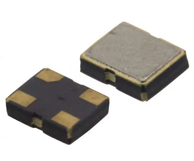 ECS-327KE-TR 32.768 kHz XO CMOS Oscilador 1.5V ~ 5.5V Habilitar / desactivar 4-SMD